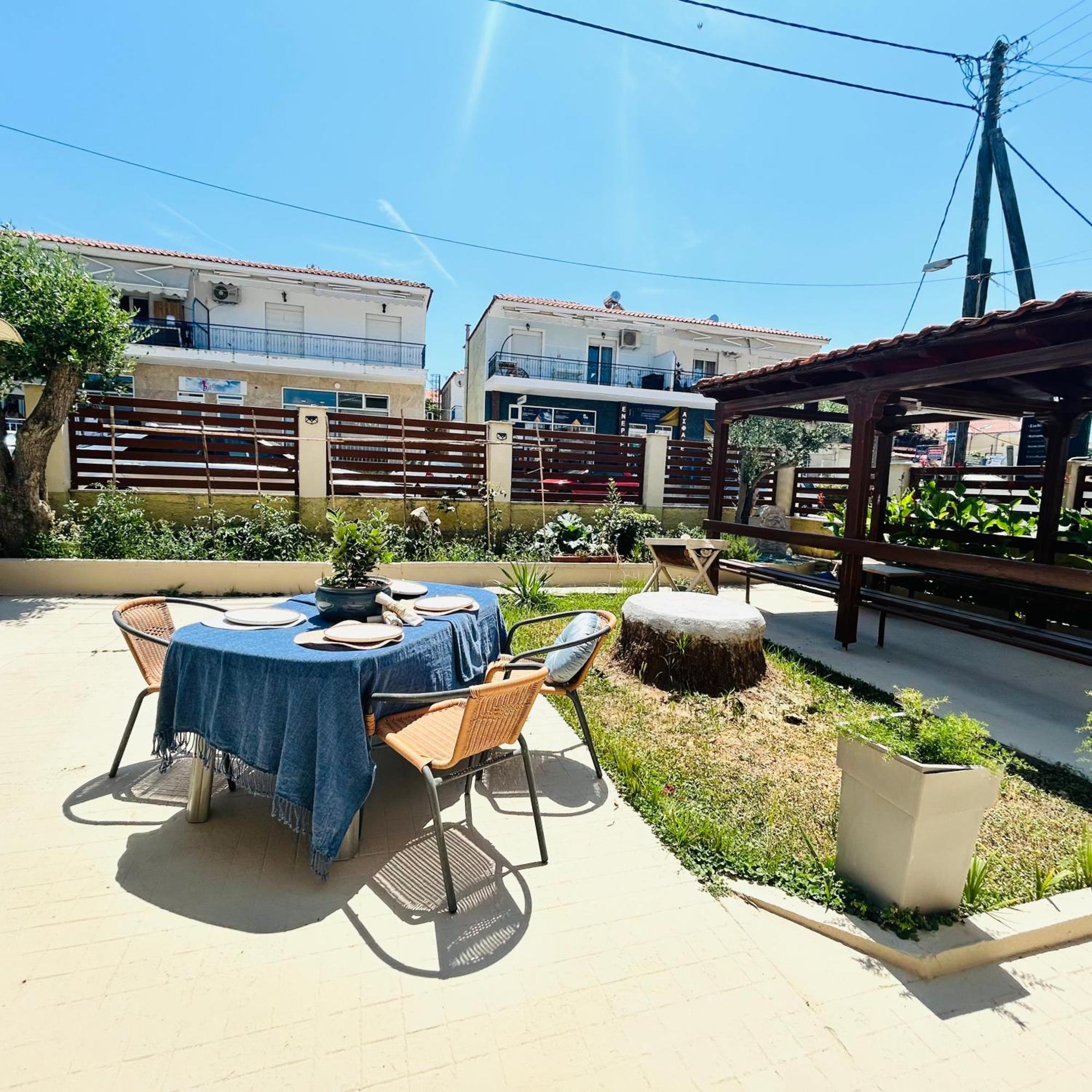 Ofrínion Next To The Beach Apartments מראה חיצוני תמונה