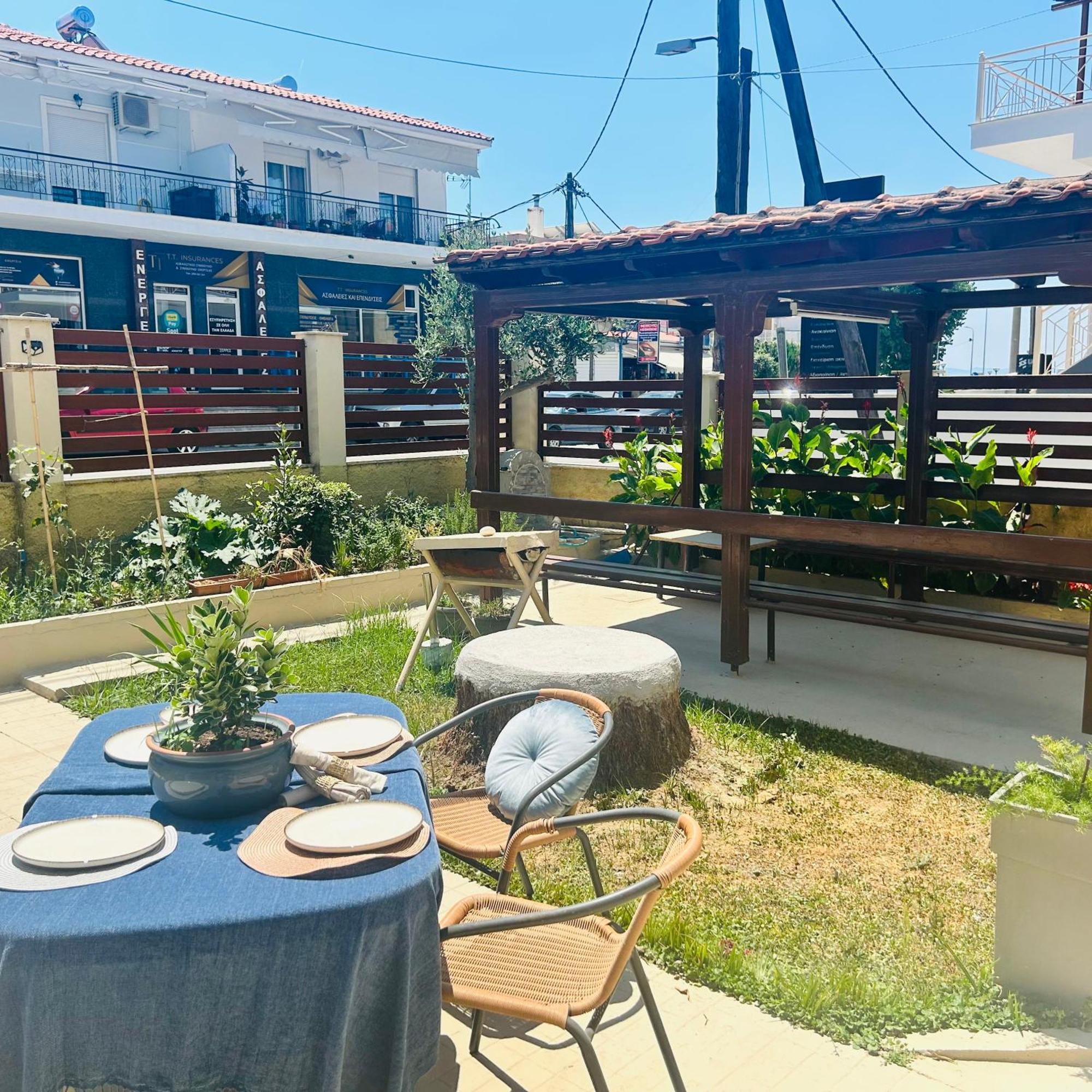 Ofrínion Next To The Beach Apartments מראה חיצוני תמונה