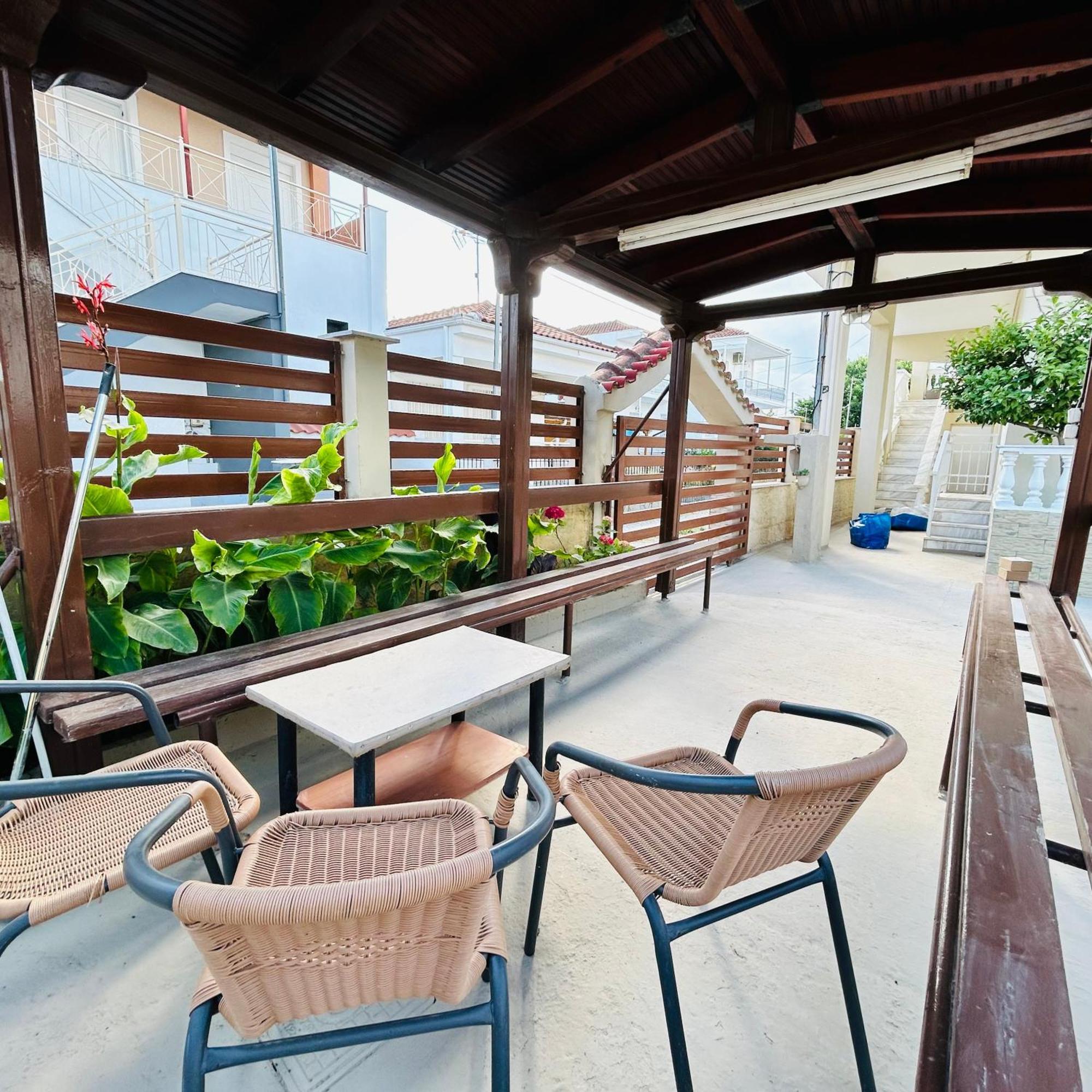 Ofrínion Next To The Beach Apartments מראה חיצוני תמונה